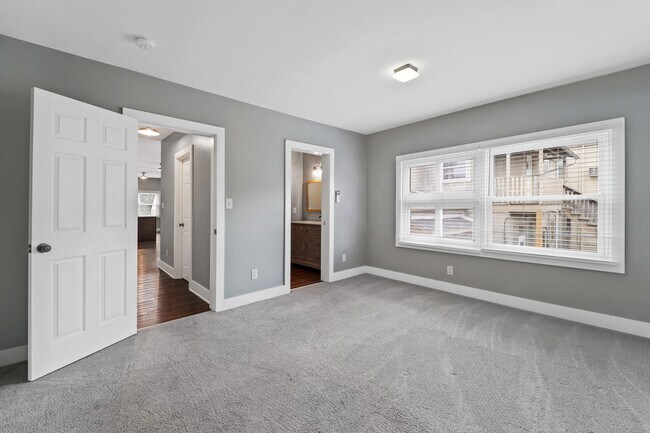 Bedroom - 217 E State St