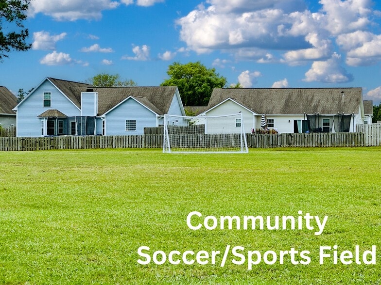 Building Photo - 213 Red Carnation Dr