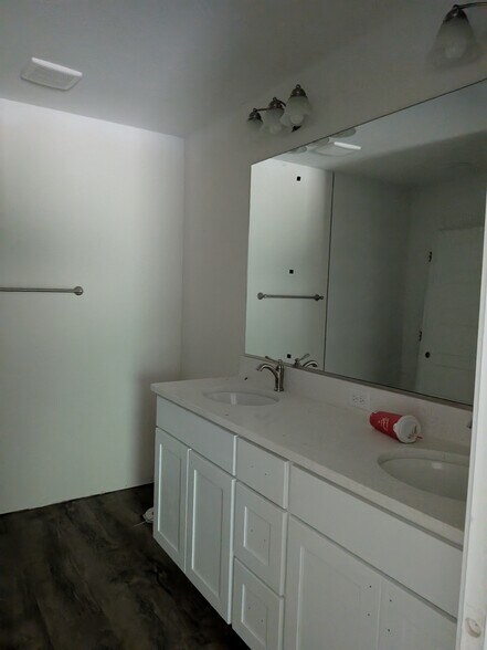 Building Photo - 8308 N Downer Way