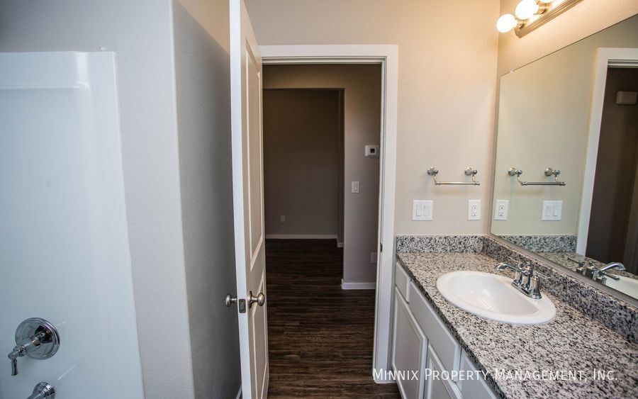 Building Photo - 2103 Kirksey Ave