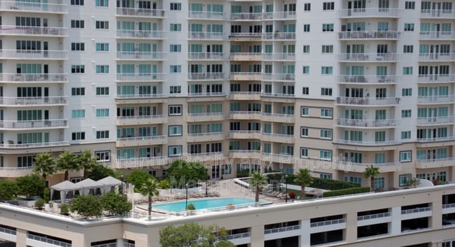 Building Photo - 100 S Eola Dr
