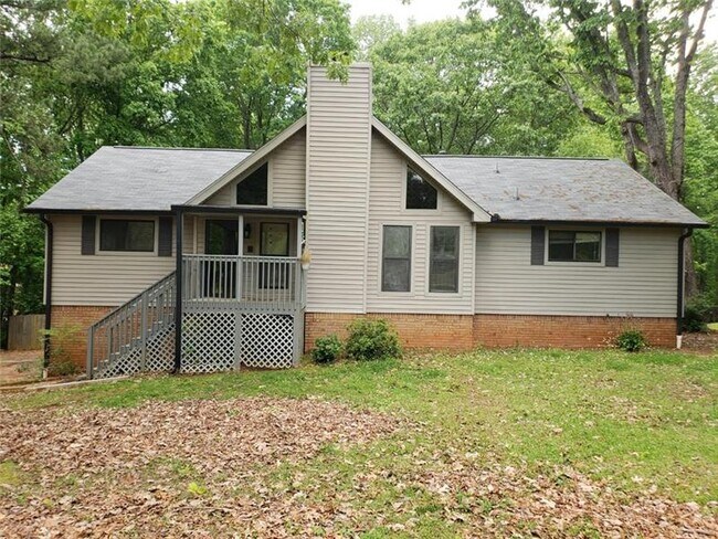 Building Photo - 5532 Stewart Mill Rd