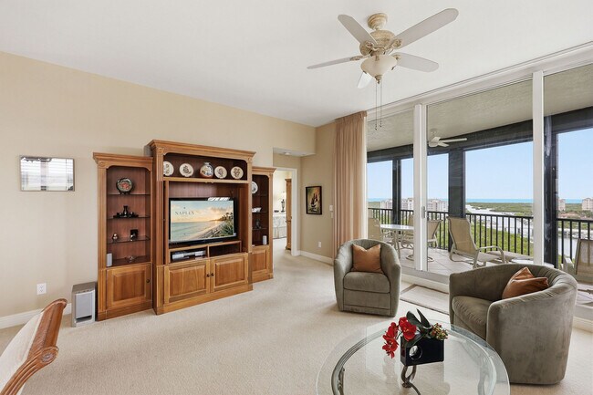 Building Photo - 420 Cove Tower Dr