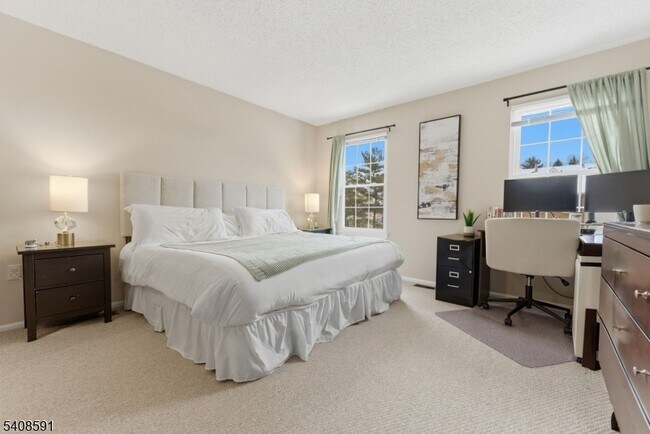 Building Photo - 774 Sassafras Ct