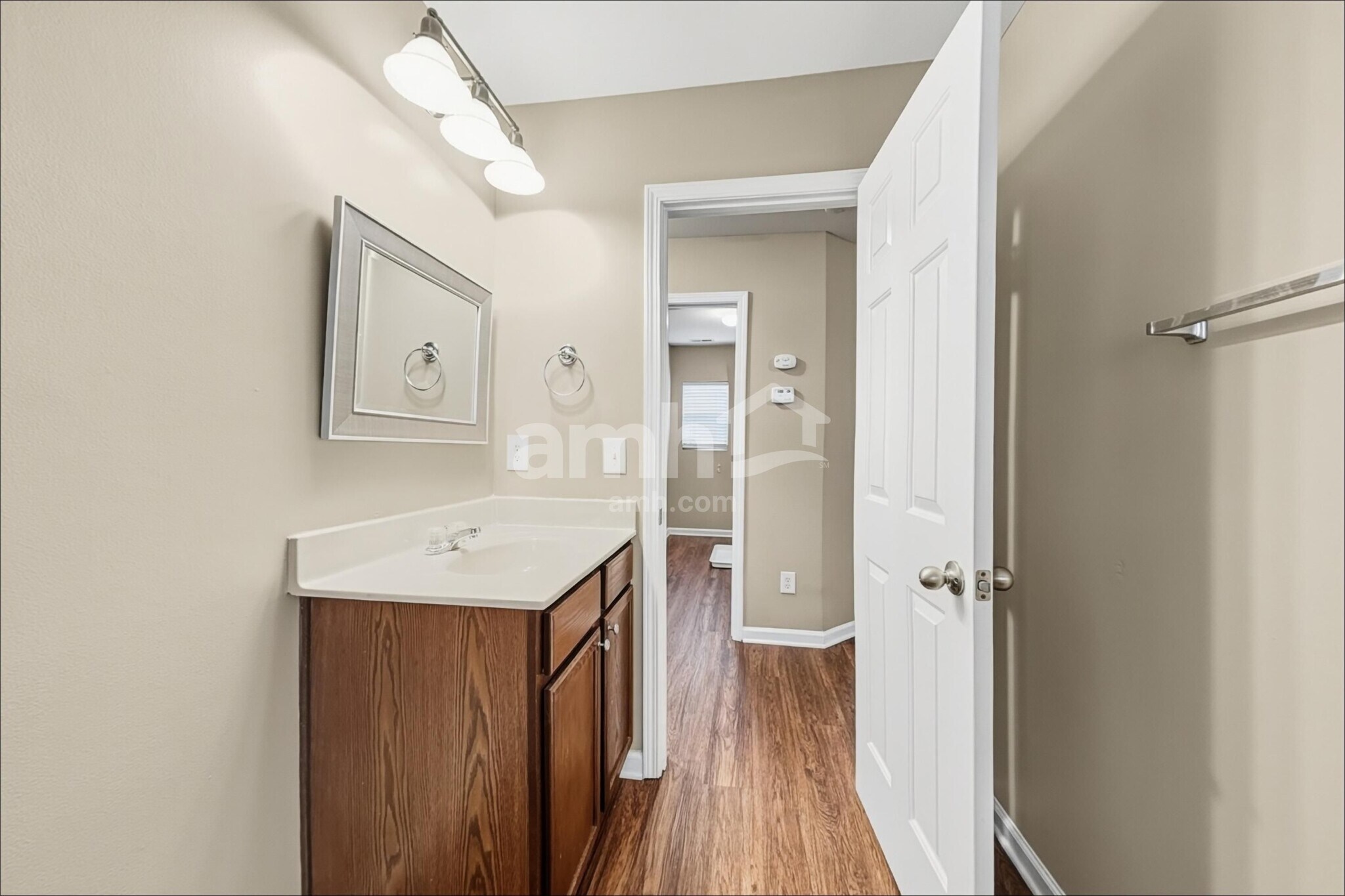 Building Photo - 148 Bellfare Dr