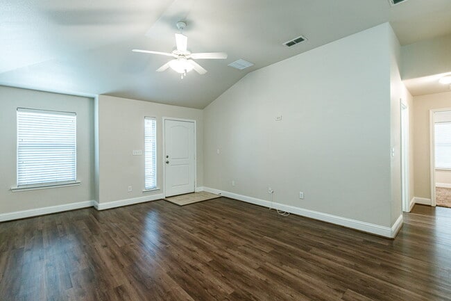 Building Photo - 3/2/2 in cul-de-sac Southwest Lubbock