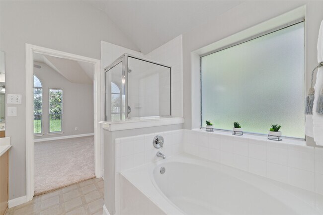 Building Photo - 8503 Ivanhoe Springs Dr