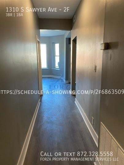 Primary Photo - 1310 S Sawyer Ave