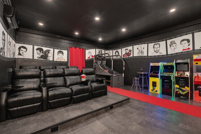 Building Photo - 1227 Radiant St