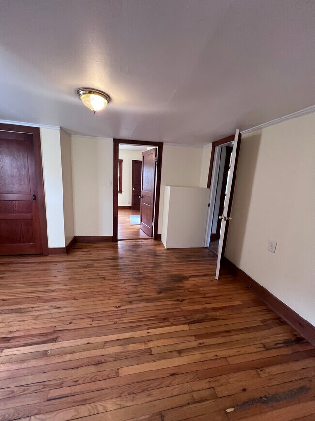 Building Photo - 5202 Dakota Ave