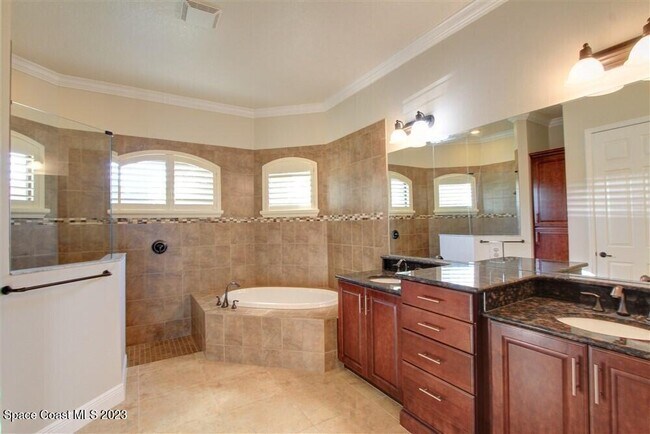 Building Photo - 3381 Thurloe Dr