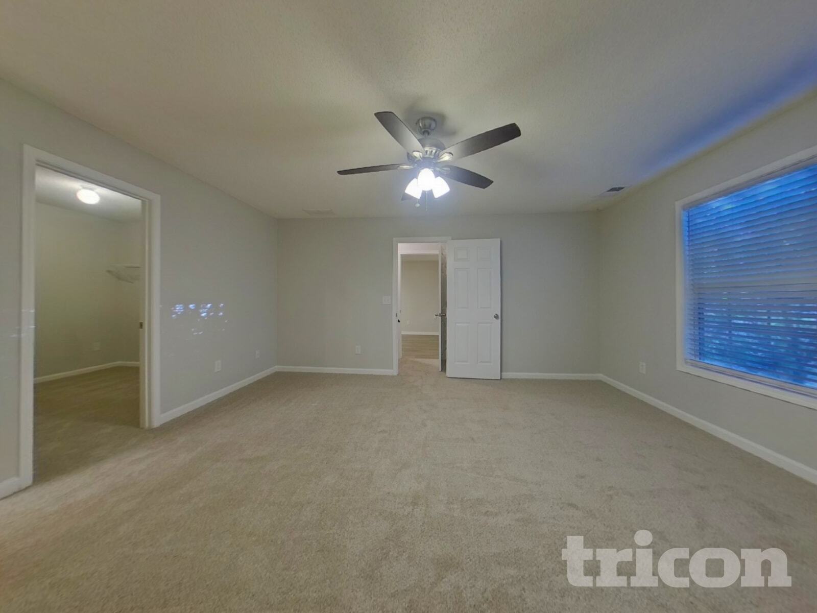 Building Photo - 15 Stable Ln