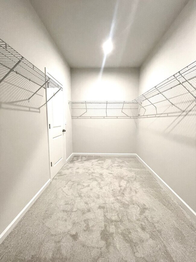 Building Photo - Move In June 16th! Brand New Construction ...