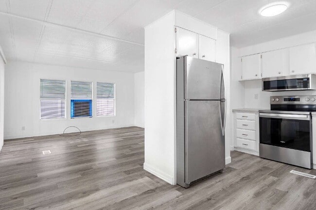 Building Photo - Charming Updated Home Near Spanish Springs in The Villages