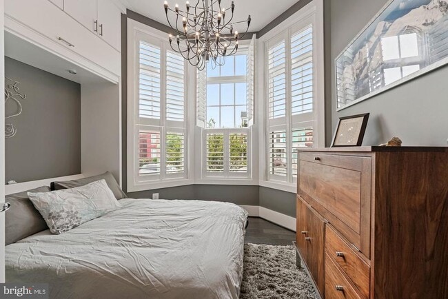 Building Photo - 783 Morton St NW