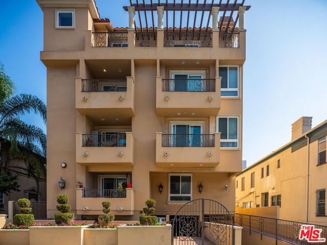 Building Photo - 124 Orlando Ave