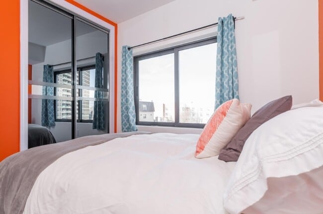 Building Photo - 4918 Park Ave