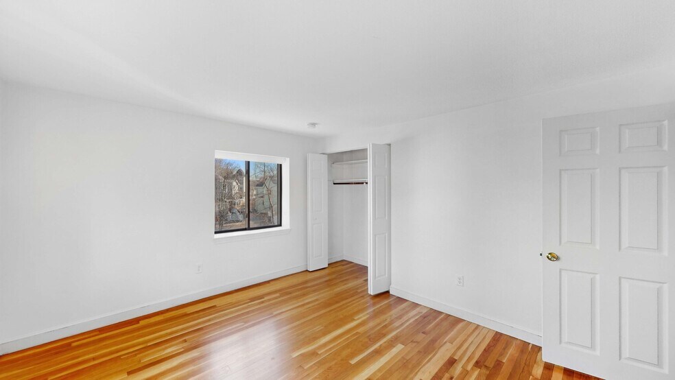 Building Photo - 175 W Wyoming Ave