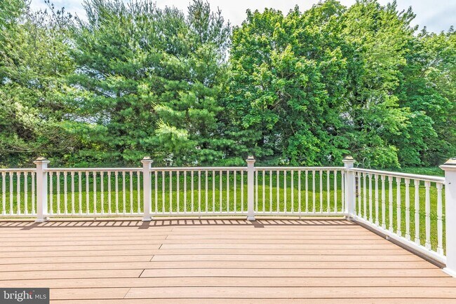 Building Photo - 18959 Gold Finch Cove