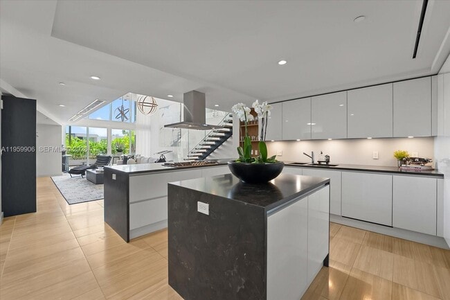 Building Photo - 4701 Meridian Ave