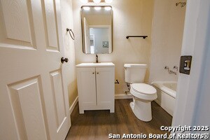 Building Photo - 219 Leonidas Dr
