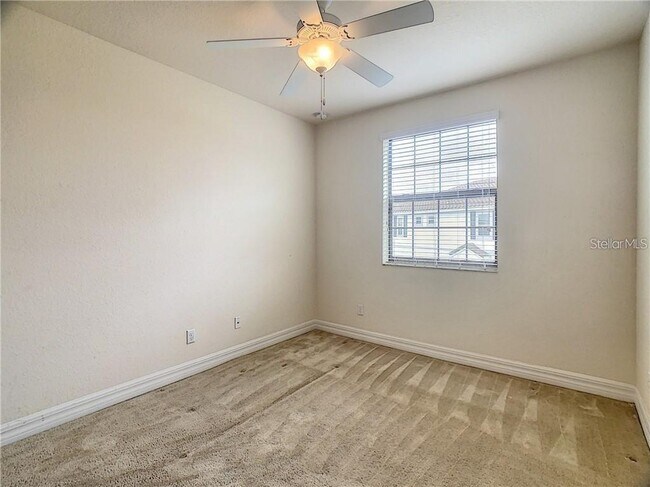 Building Photo - 10120 Eagle Creek Center Blvd