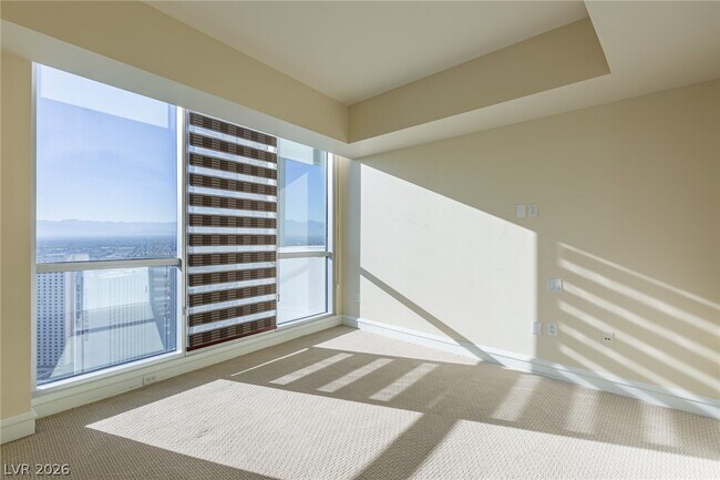 Building Photo - 2700 S Las Vegas Blvd