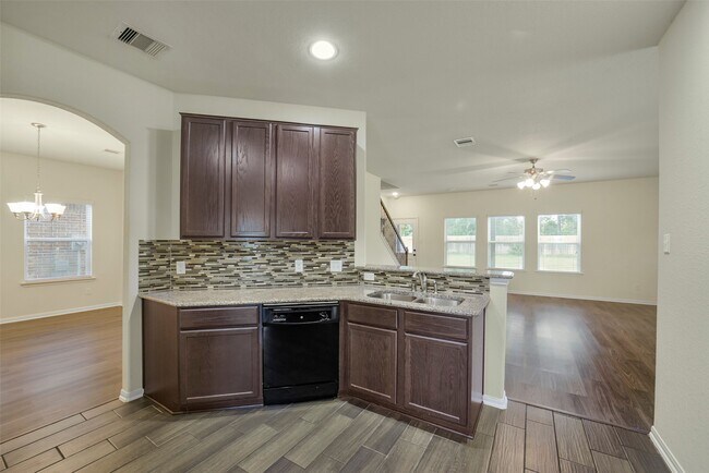 Building Photo - 10502 Chestnut Path Way