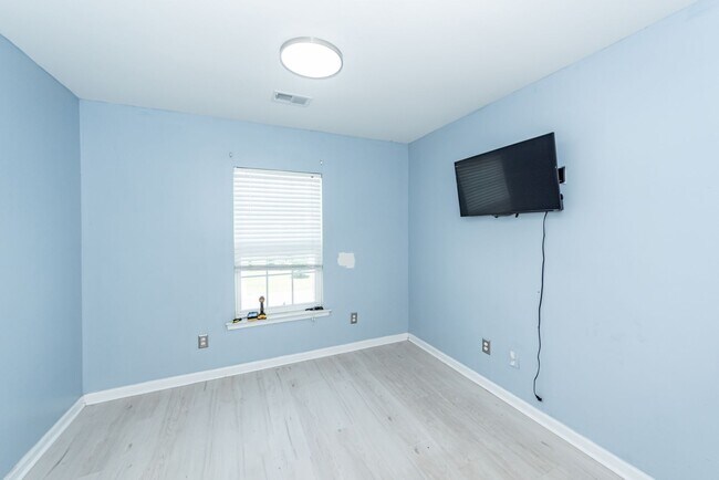 Building Photo - 4 Bedroom, 2.5 Bathroom Home in Moss Grove Plantation - Moncks Corner