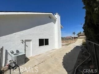 Building Photo - 2341 Del Mar Rd