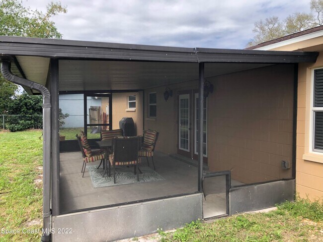 Building Photo - 2859 Kingston Ln