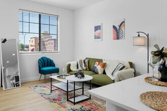 Building Photo - 9450 W Cabela Dr