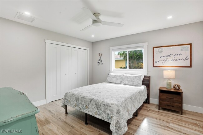 Building Photo - 6163 Plumosa Ave