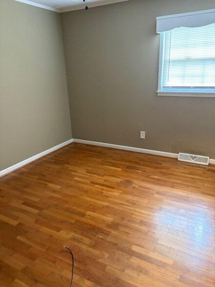 Building Photo - 1205 Carroll Dr