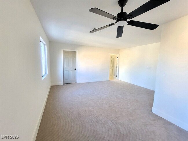 Building Photo - 5924 Taj Mahal Dr