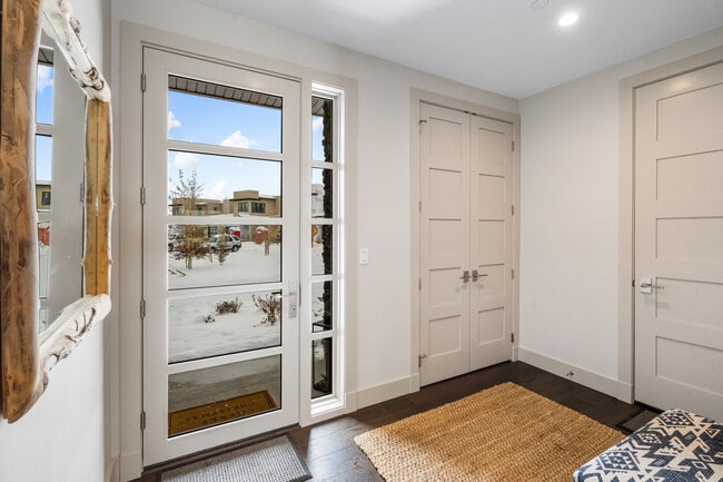 Building Photo - 45 Duckhorn Ln