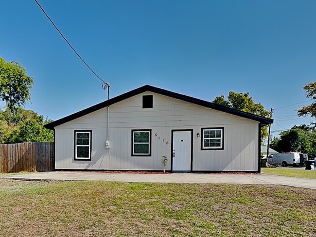 Building Photo - 5116 E 28th Ave