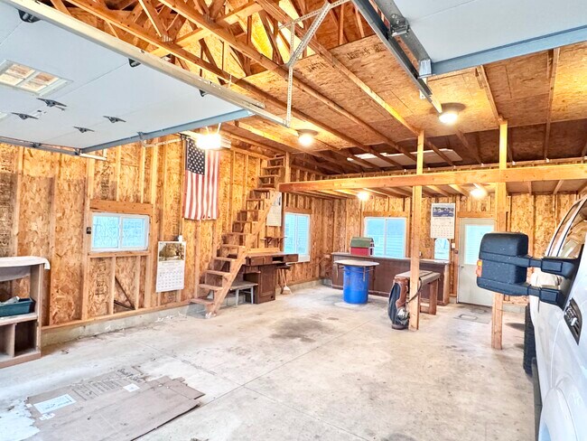 Building Photo - 308 South St