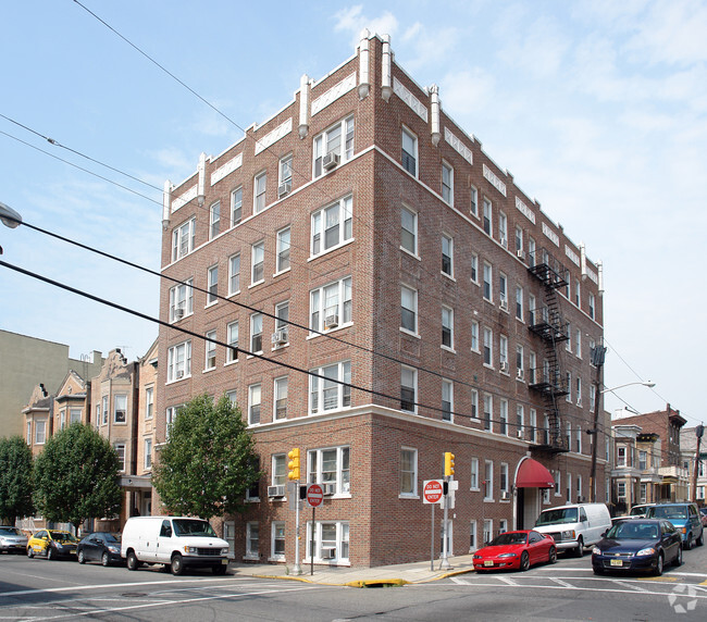 Building Photo - Marian Arms II