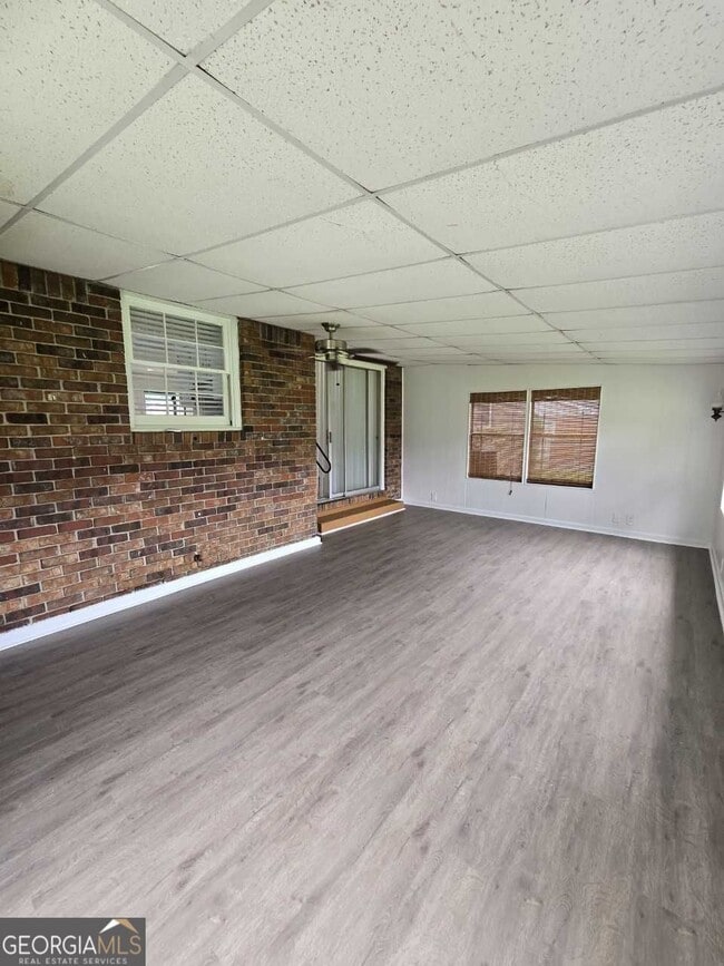 Building Photo - 6589 Allatoona Rd