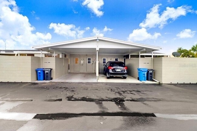 Building Photo - 1309 Warwick Ct