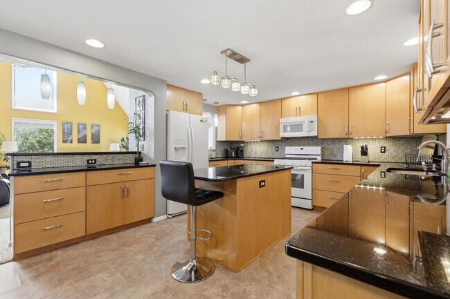 Building Photo - 3115 Hogan Ct