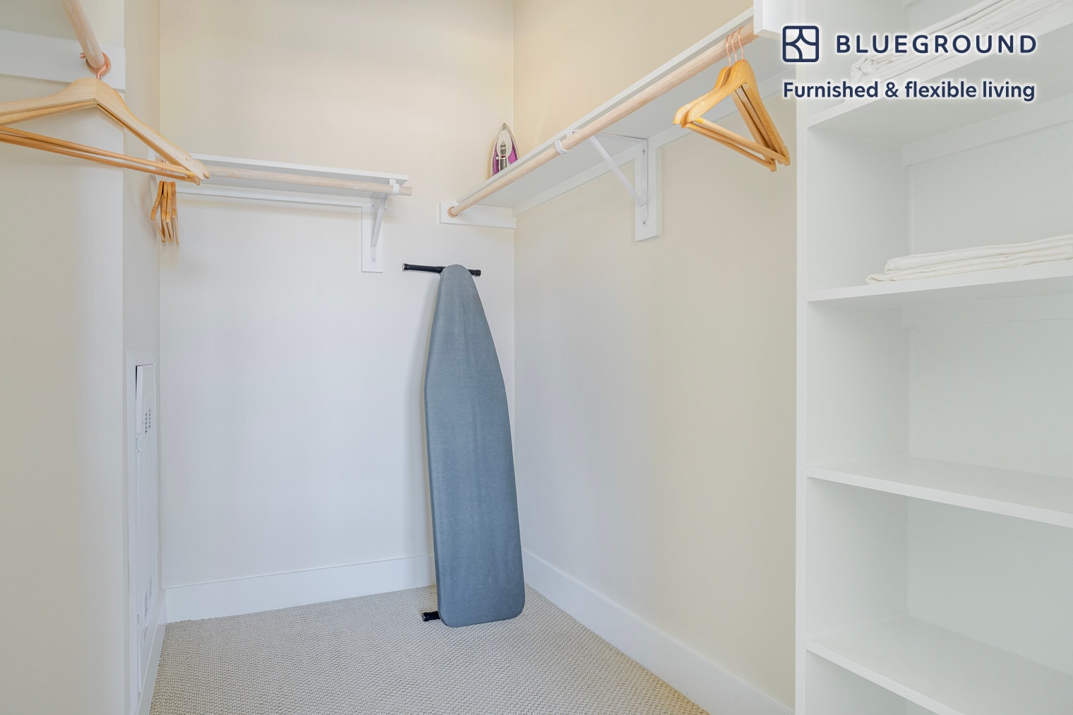 Building Photo - 1501 W Howard Ln