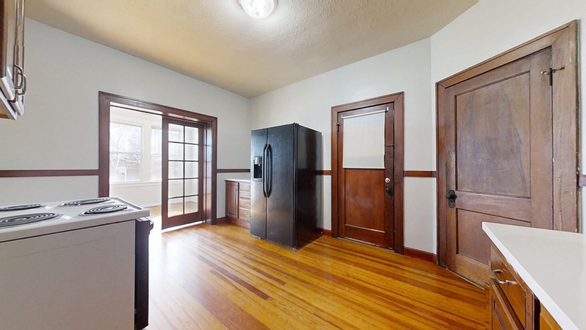 Building Photo - 3704 Fairview Ave