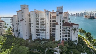 Building Photo - 5365 Fisher Island Dr