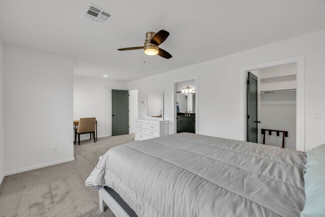 Building Photo - P.57 Kode Properties, LLC 1240-1242