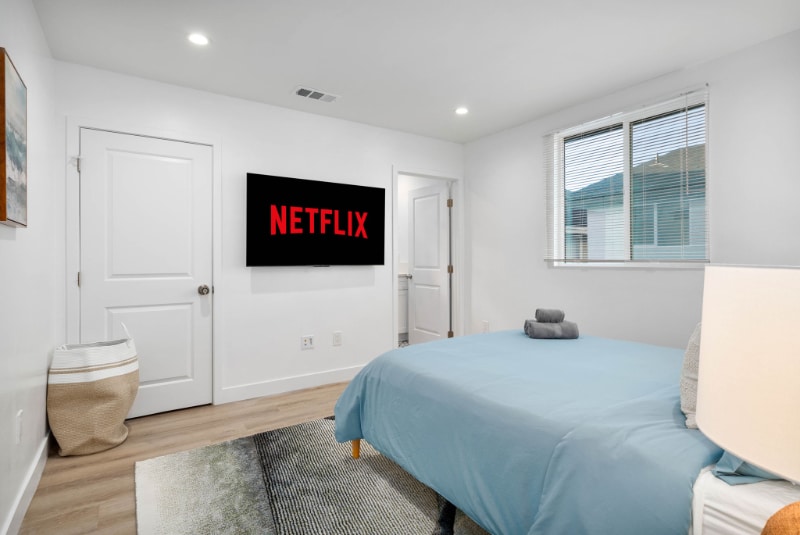 Building Photo - 1427 254th St