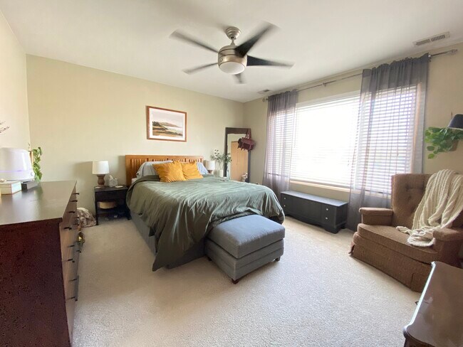 Building Photo - 16616 S Windsor Ln