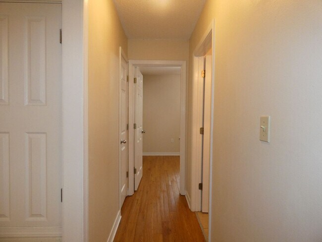 Building Photo - Spacious 3-Bedroom Home — Large Backyard