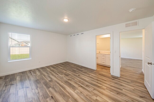 Building Photo - 11144 Maroon Bells Dr